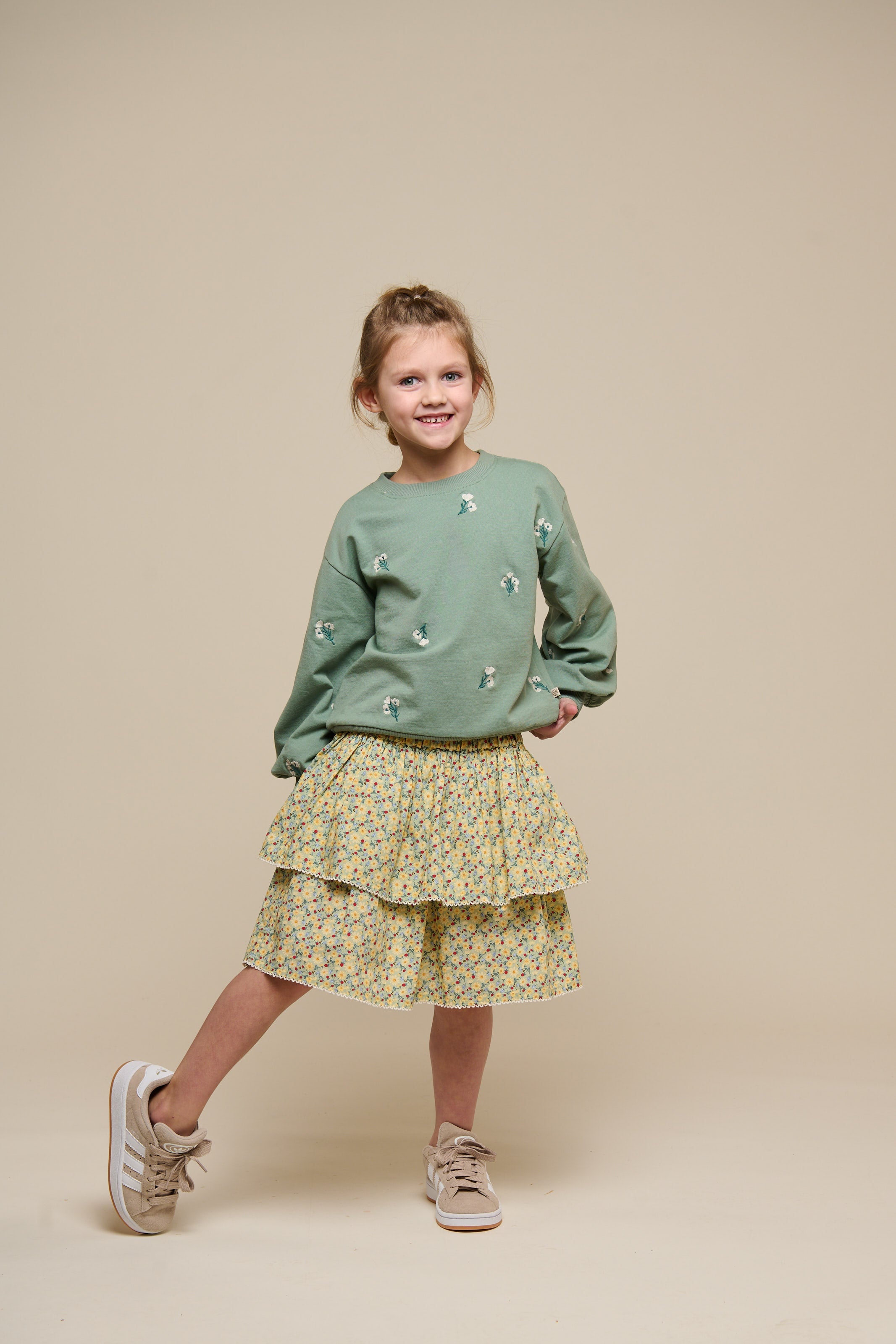 Geborduurd Crewneck Sweatshirt - Tween - Dusty Green | 101212 Kimber