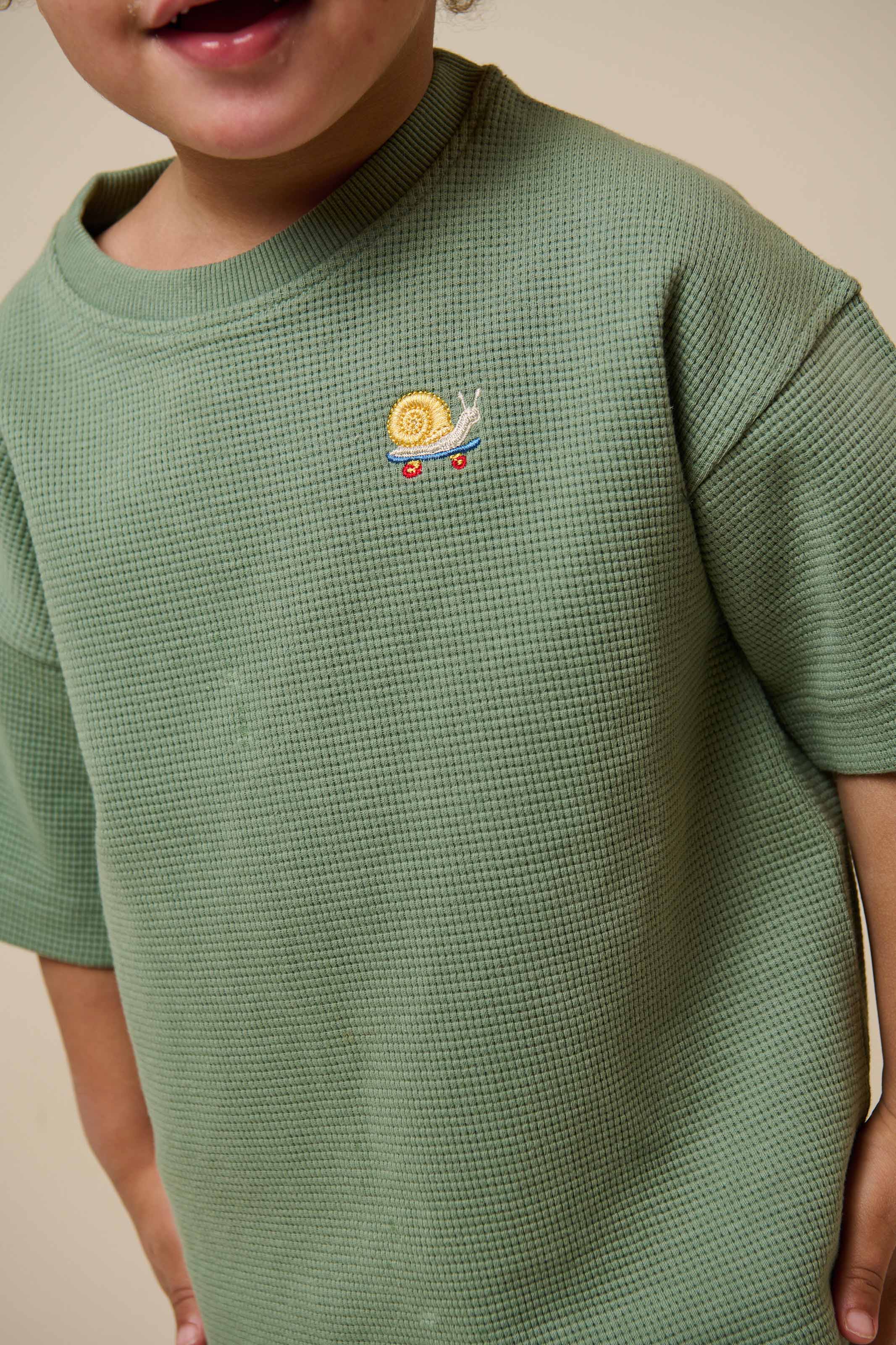 Wafel T-shirt - Kids - Dusty Green | 101155 Evan
