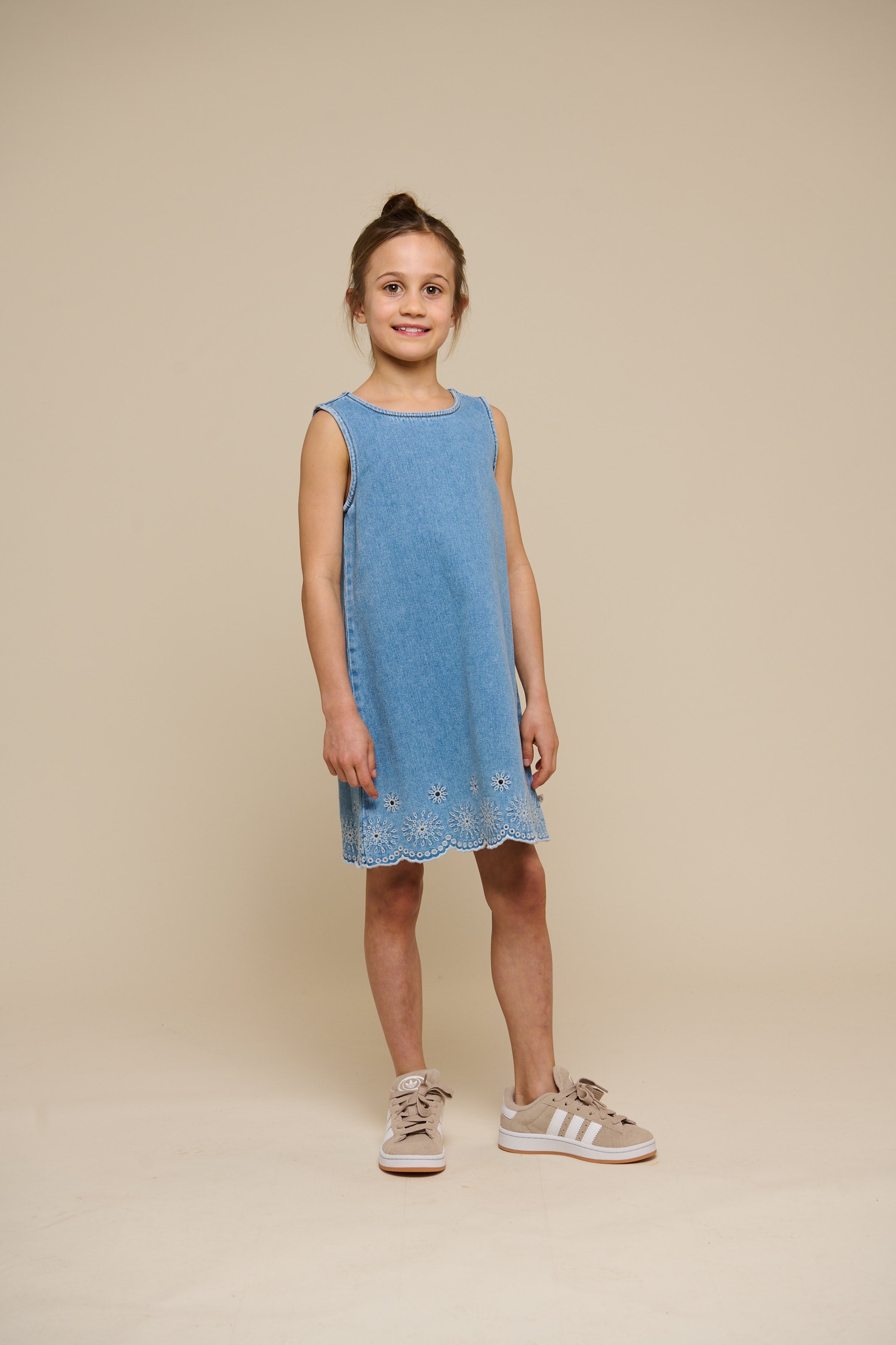 Geborduurde denim minijurk - Tween - Light Blue Denim | 101019 Vera