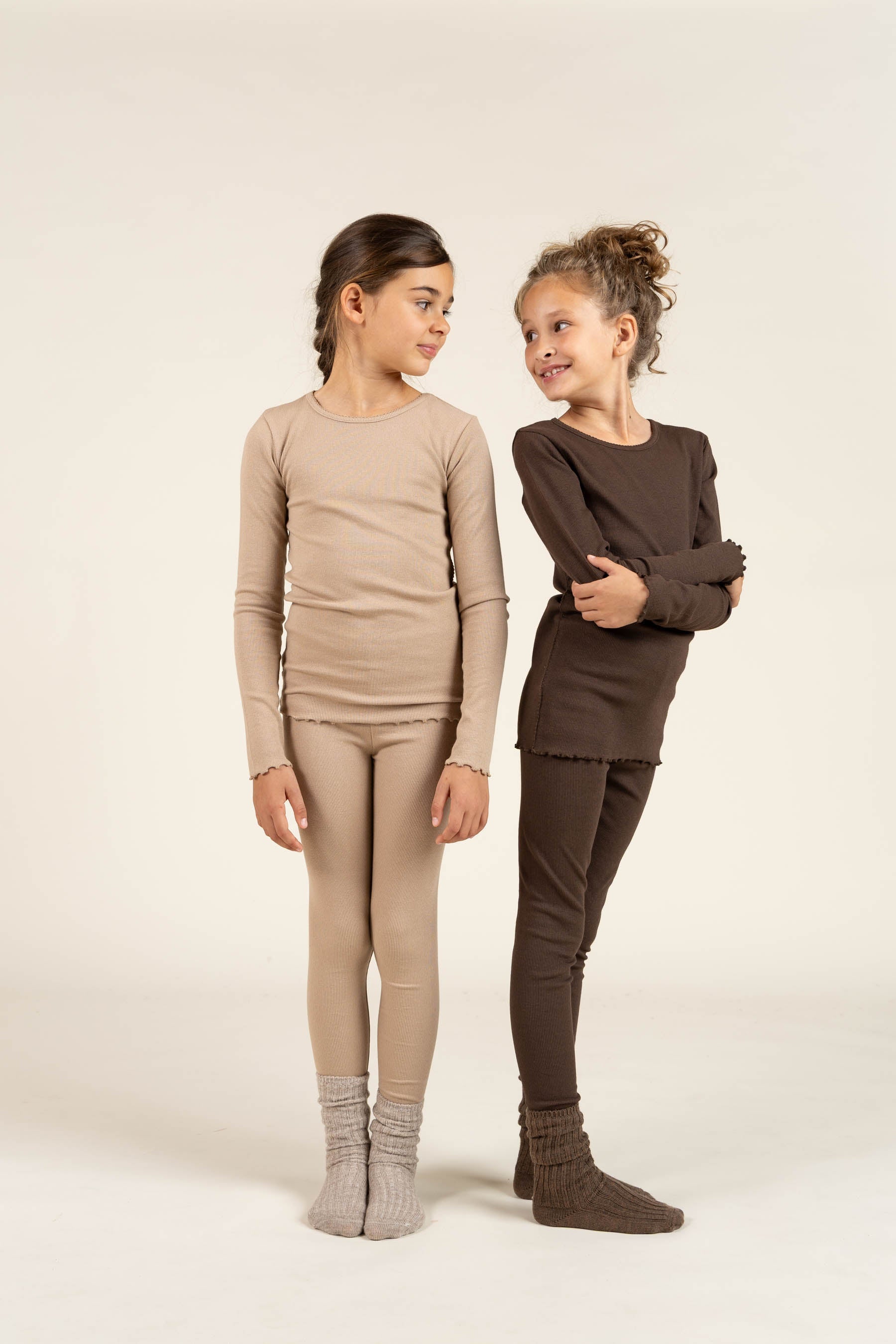 Modal Rib T-shirt met lange mouwen en picotrand - Tween - Caffe Latte | 100787 Mia