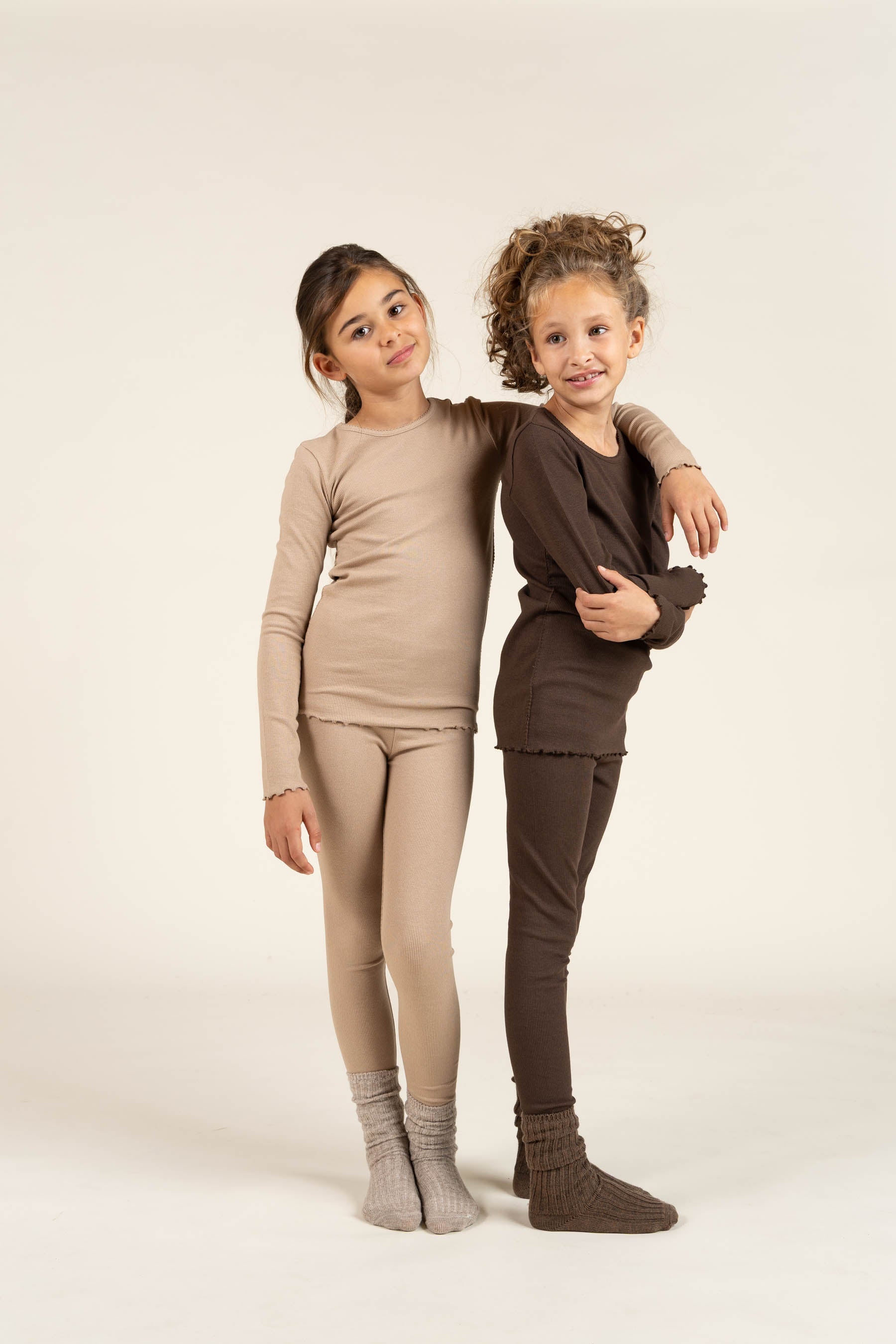 Modal Rib T-shirt met lange mouwen en Picot-randje - Tween - Chocolate | 100577 Mia