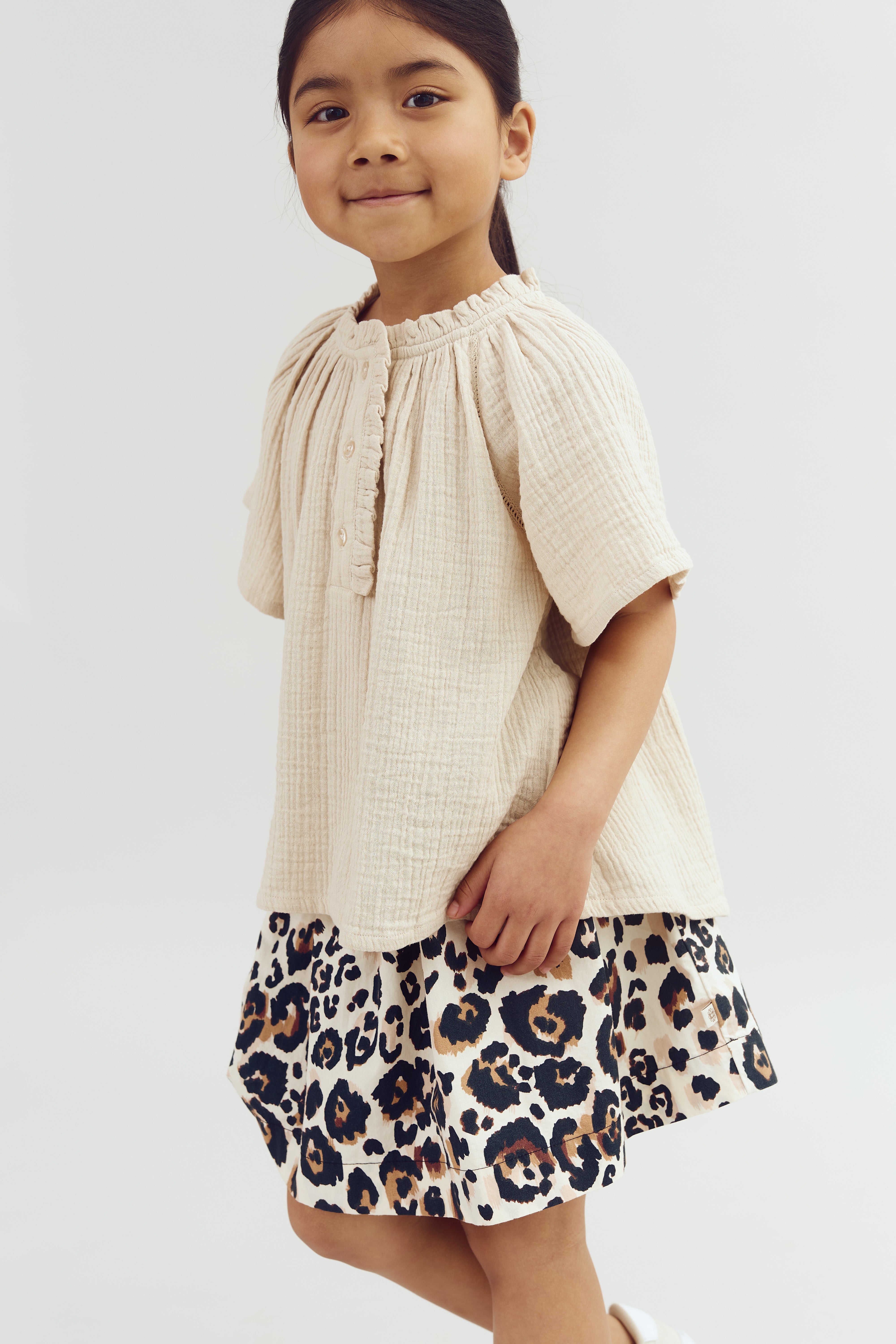 Musselin blouse met knoopsluiting - Light Beige | 100239 Ella