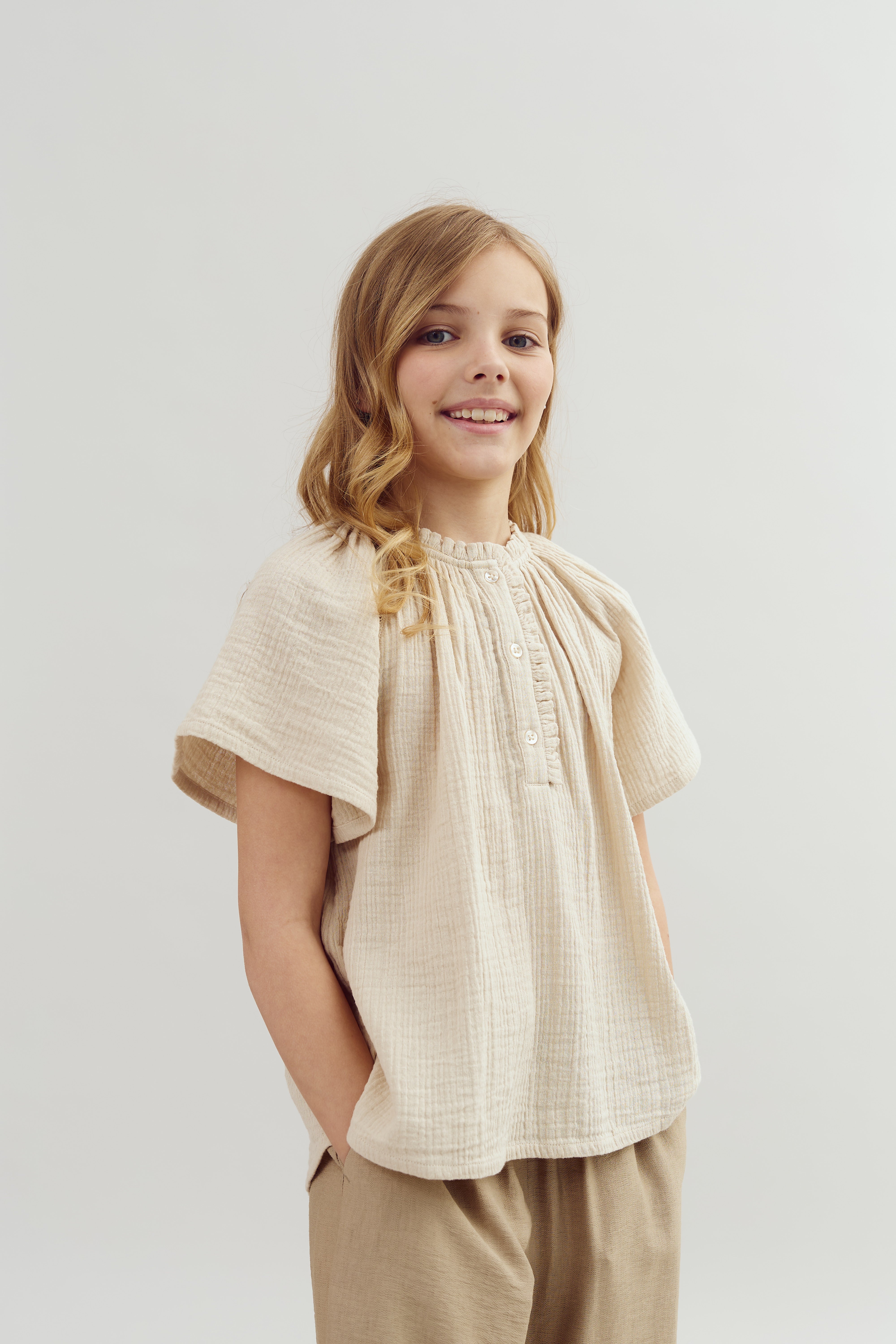 Musselin blouse met knoopsluiting - Light Beige | 100239 Ella