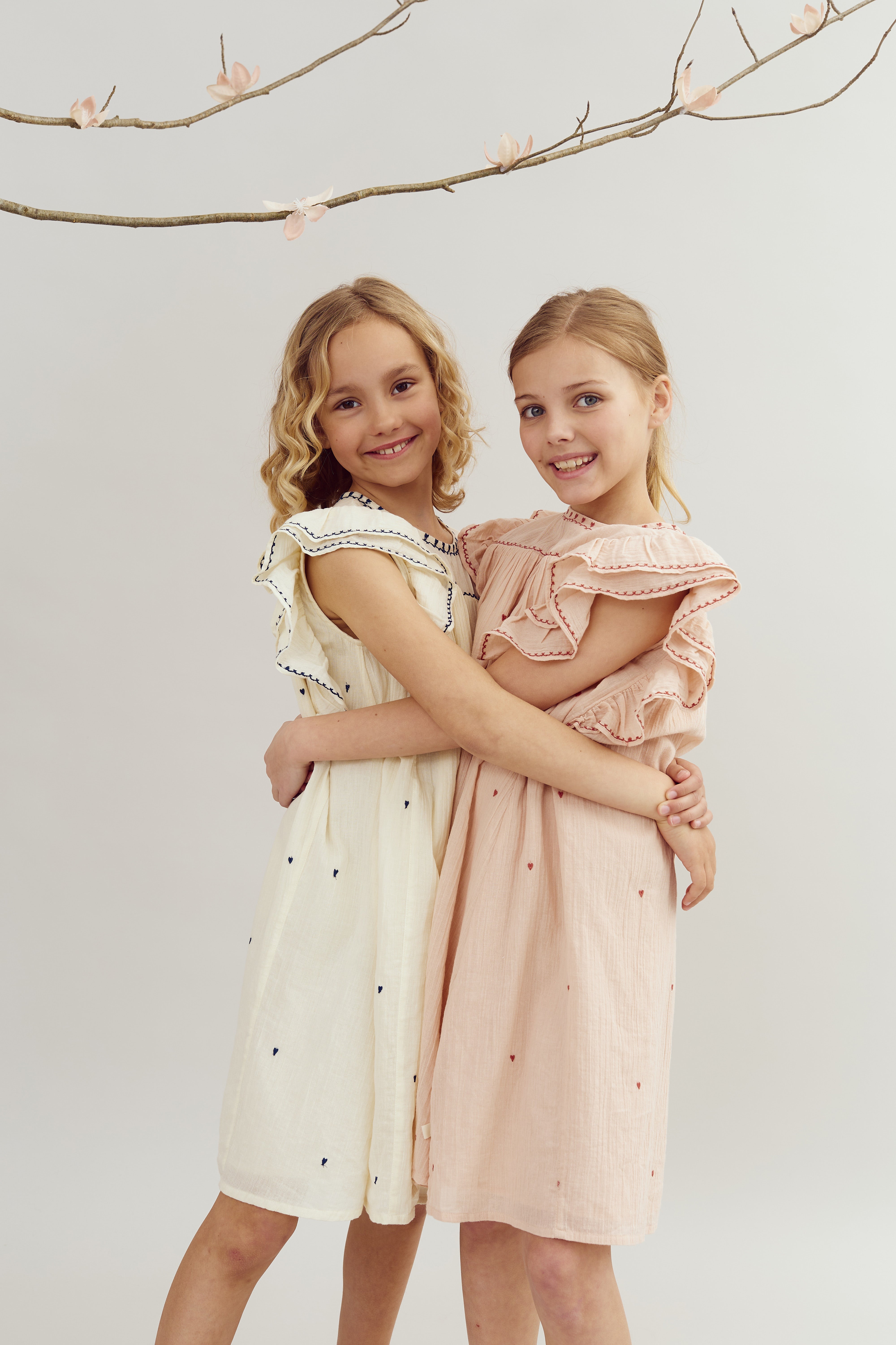 Jurk met contrastborduursel - Tween - Rose | 100479 Harper