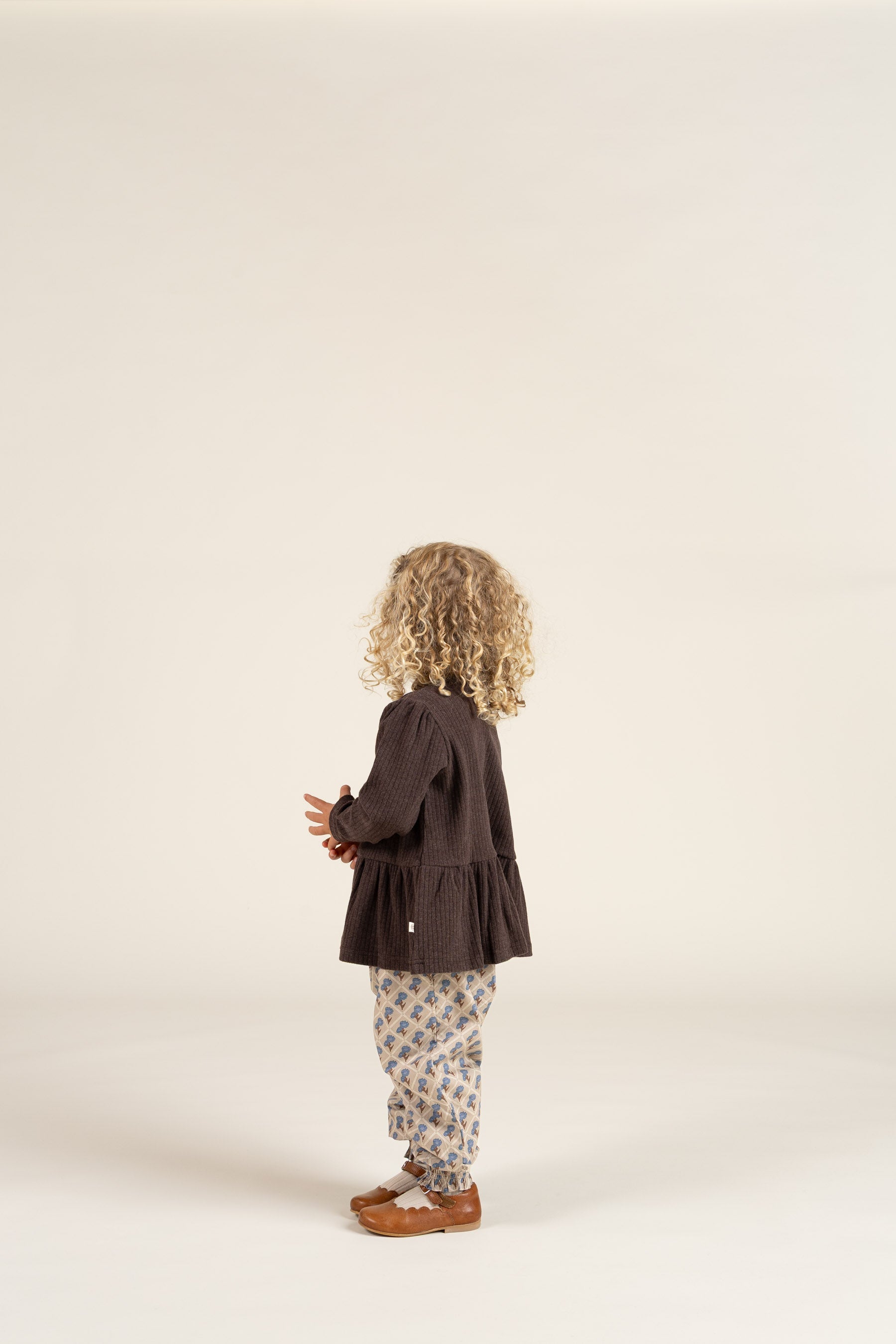 Bedrukte katoenen popeline broek - Kids - Caffe Latte w. Blue | 100724 Amine