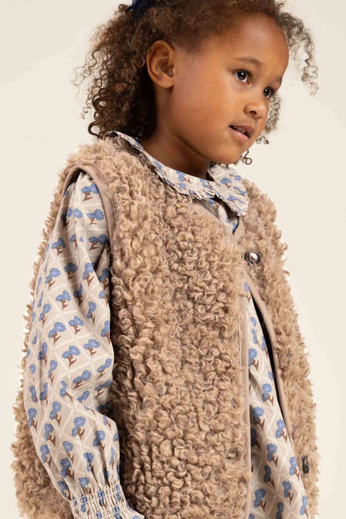 Bodywarmer van imitatiebont - Kids - Caffe Latte | 100550 Ellie