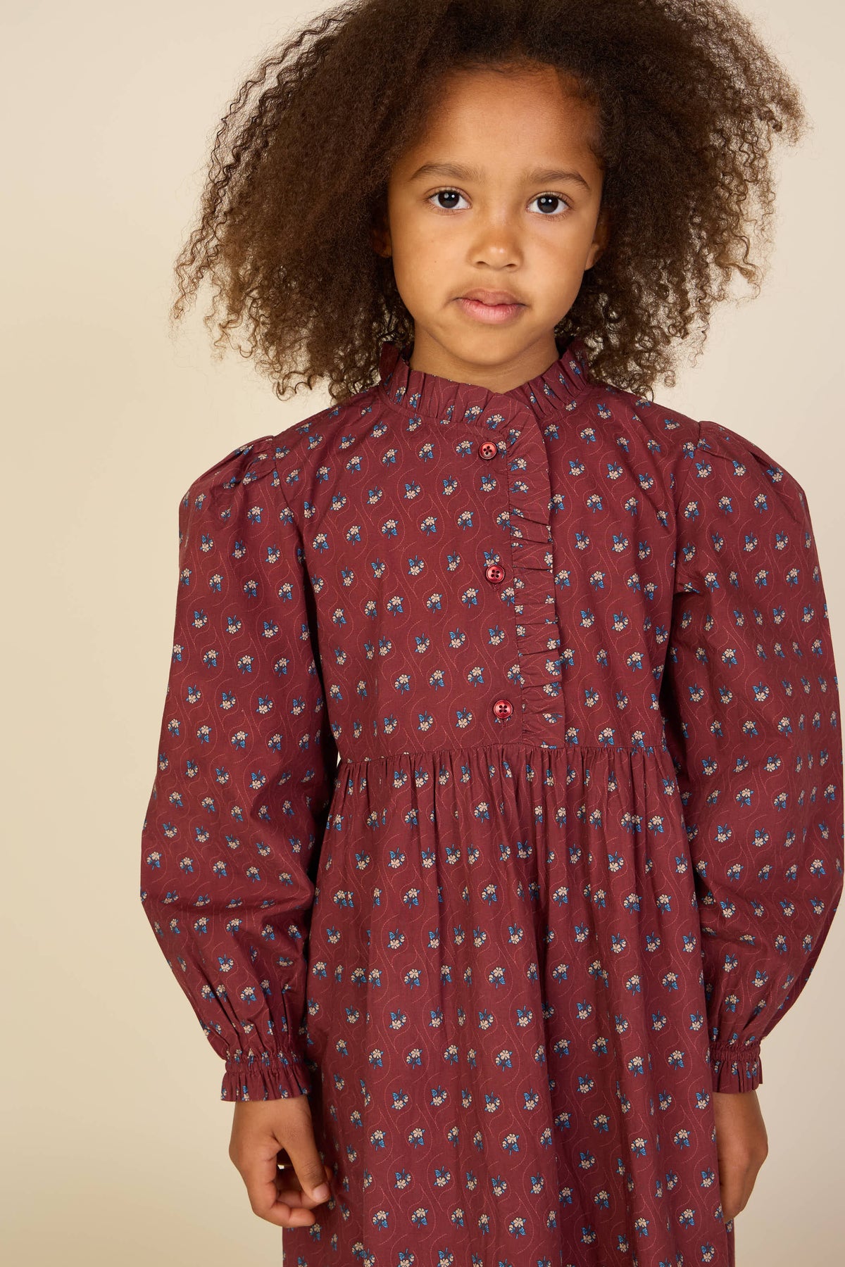 Poplin jurk met ruches langs de knopenlijst Tween - Bordeaux Flowerprint | 101439 Julia