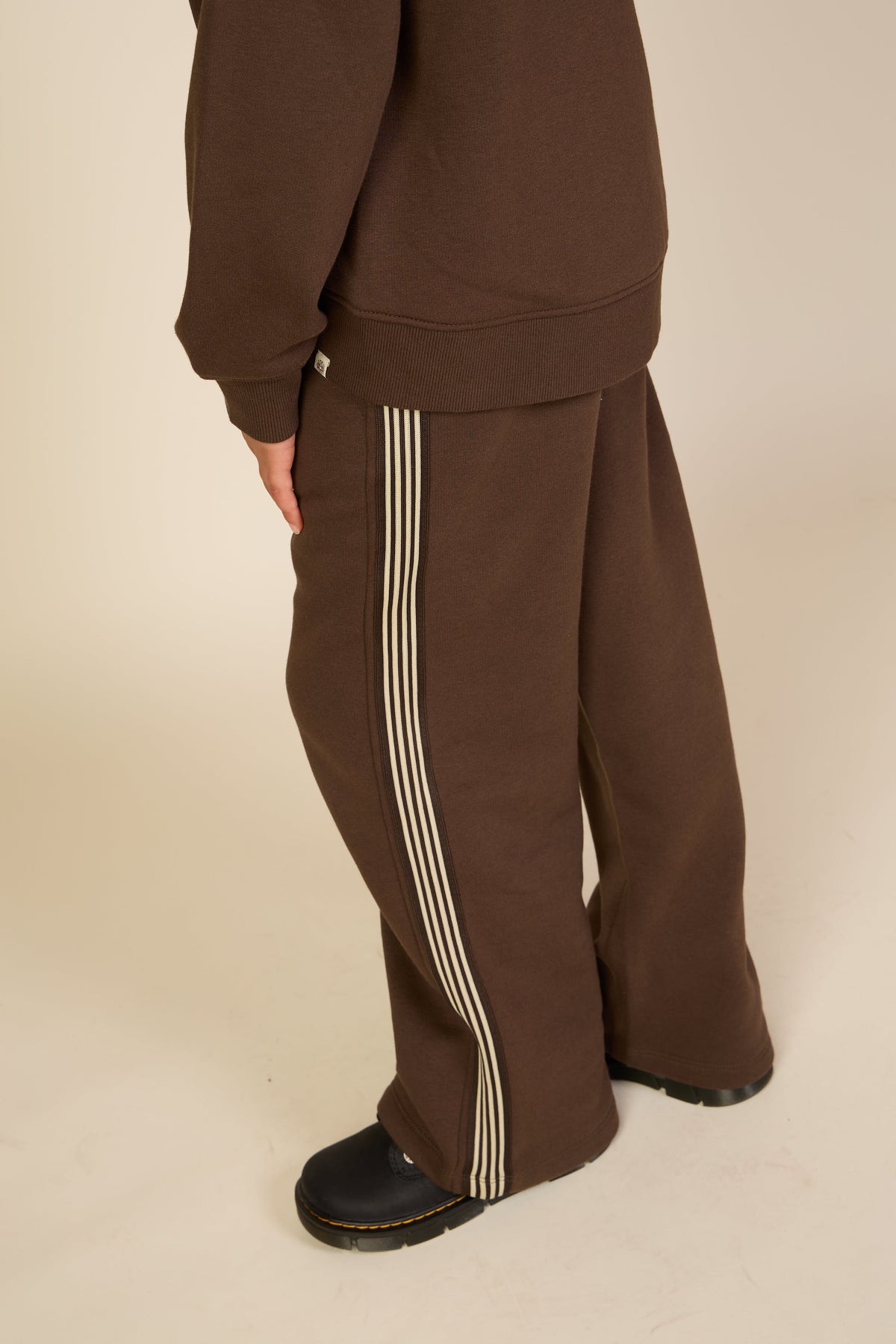 Joggingbroek met zijband Tween - Dark Brown | 101631 Zoe