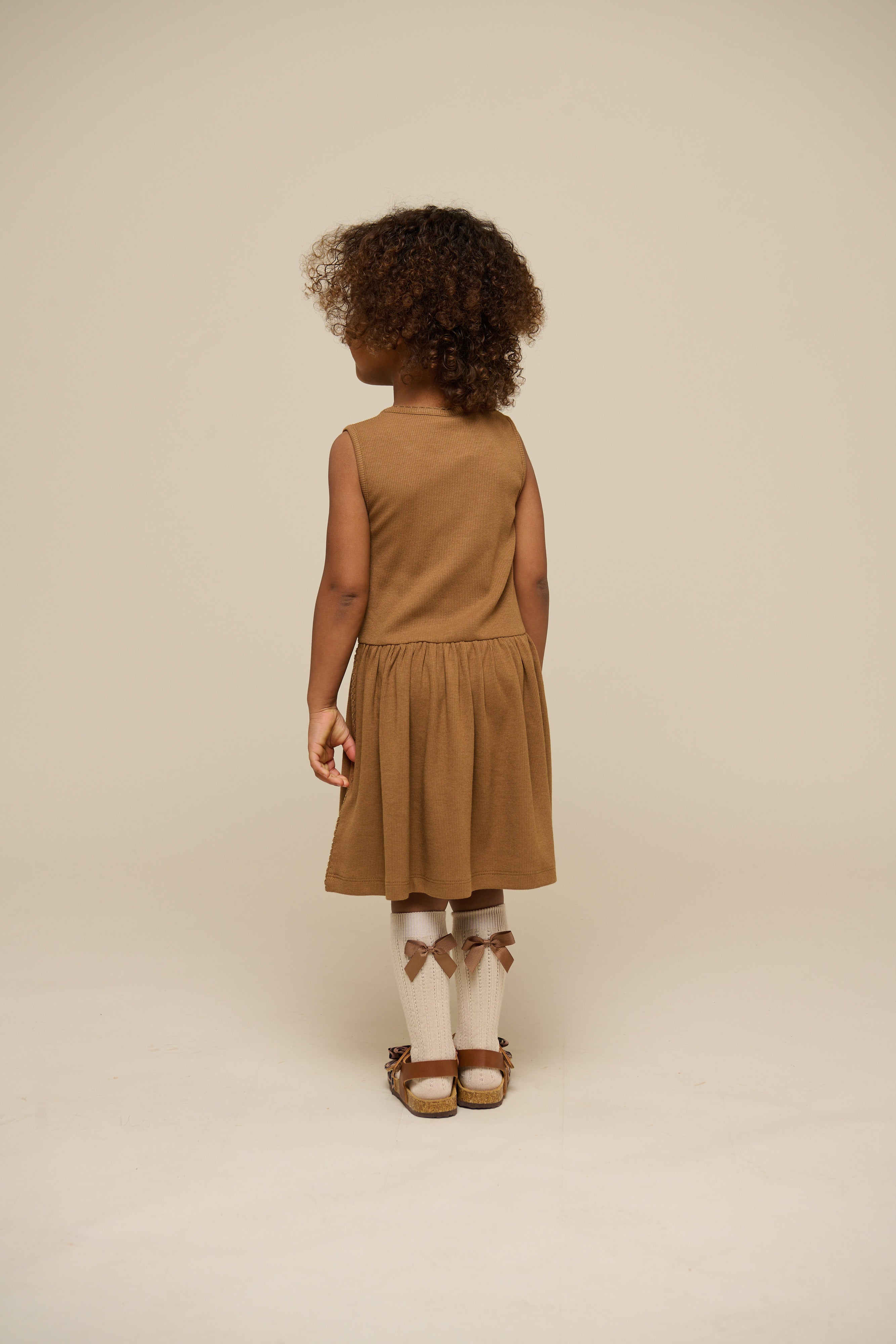 Mouwloze Modal Rib Jurk - Kids - Coconut | 101297 Lottie