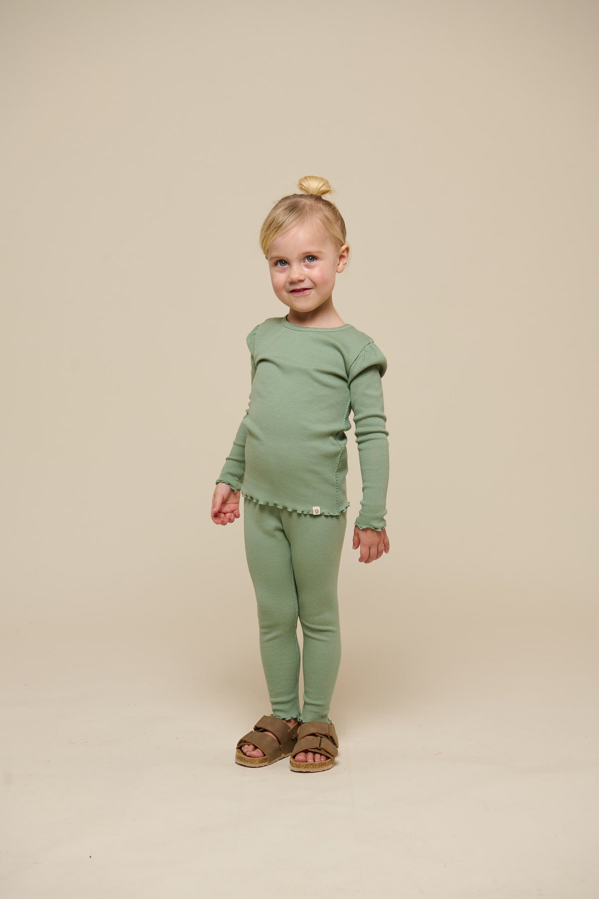 Modal rib T-shirt met lange mouwen - Kids - Dusty Green | 101310 Lottie