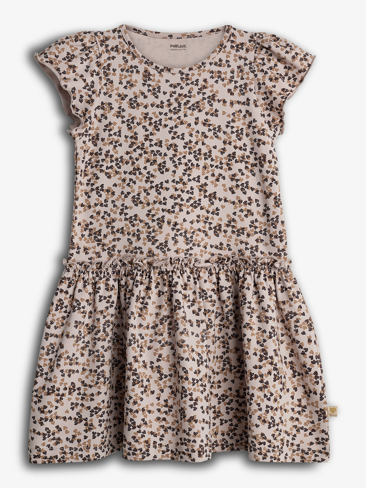 Een meisjesjurk met vlindermouwtjes heeft een all-over print van kleine vlinderpatronen in bruin- en zwarttinten, geschikt voor casual gebruik.