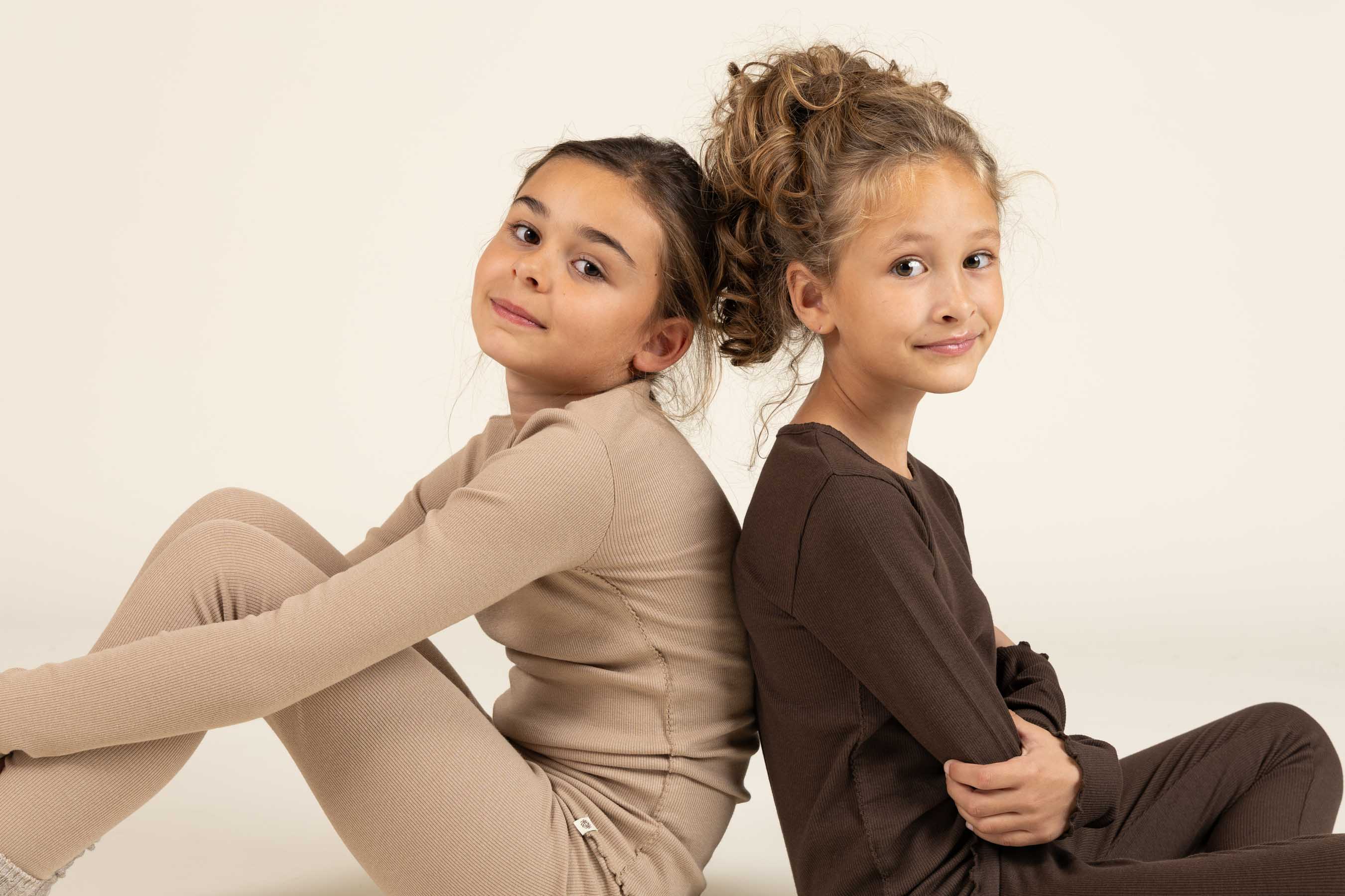 Modal Rib T-shirt met lange mouwen en Picot-randje - Tween - Chocolate | 100577 Mia