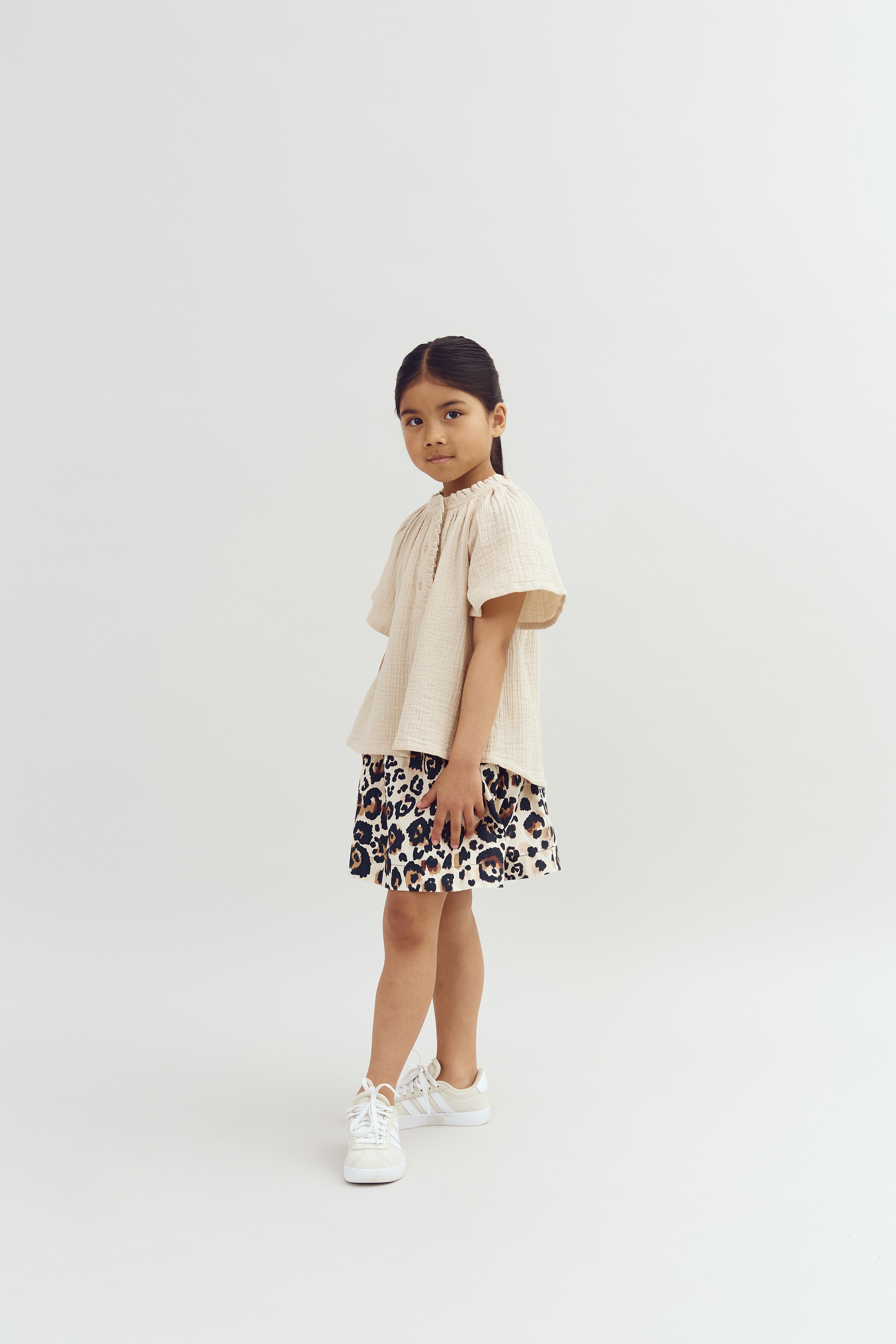 Musselin blouse met knoopsluiting - Light Beige | 100239 Ella