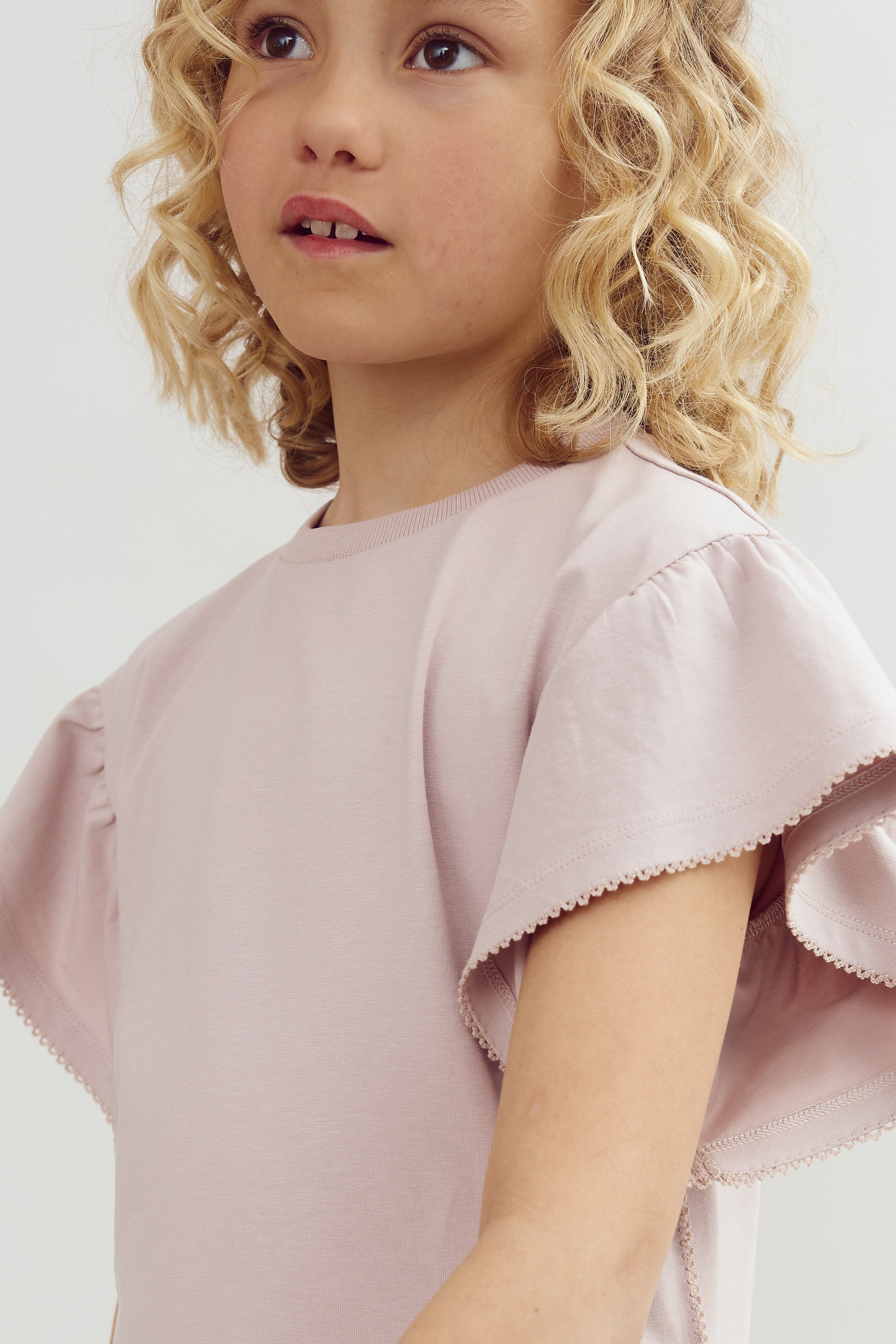 T-shirt met ruchesmouwen en picotsteek - Tween - Light Purple | 100385 Vilde