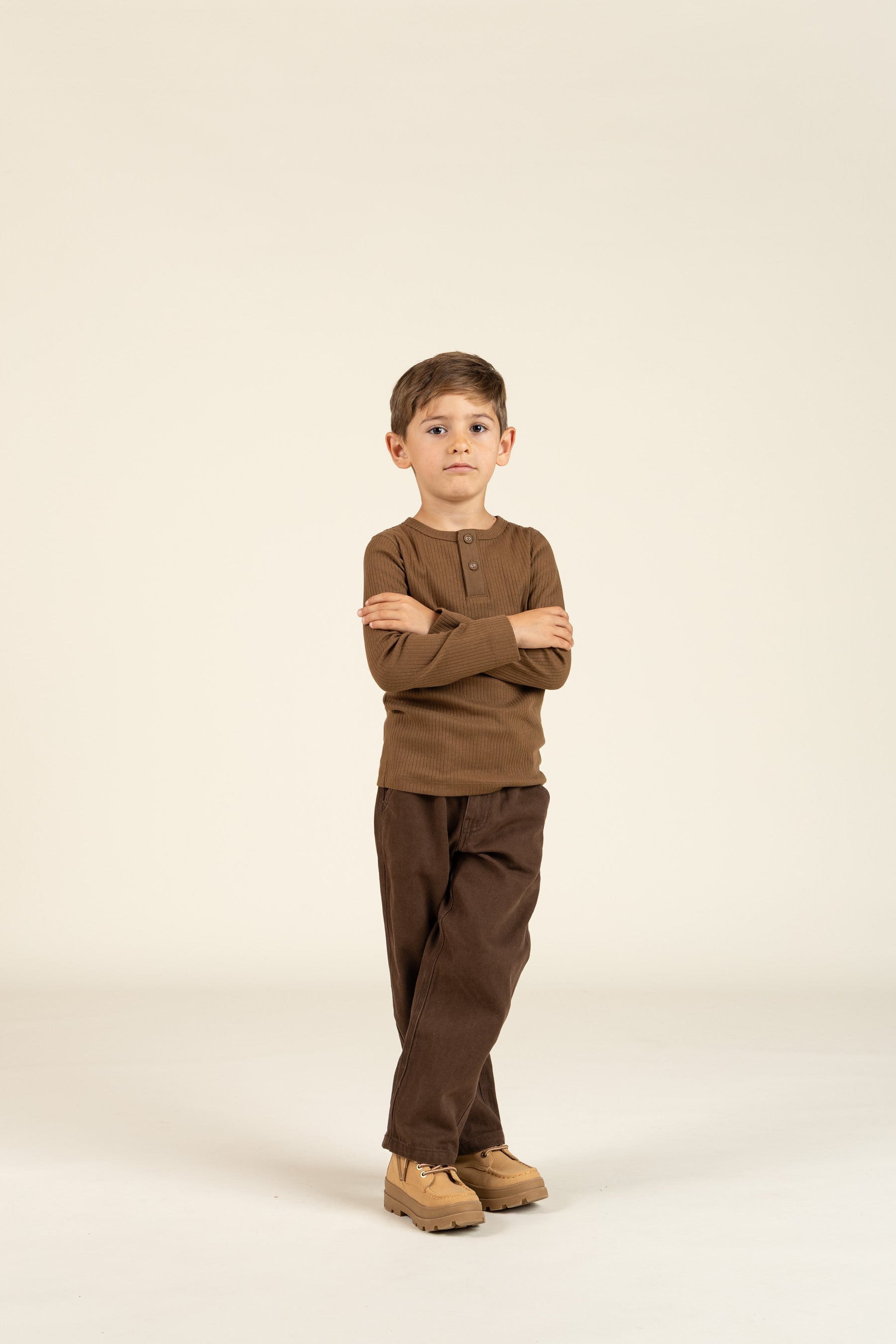 Katoenen rib T-shirt met lange mouwen - Kids - Coffee | 100568 Manson
