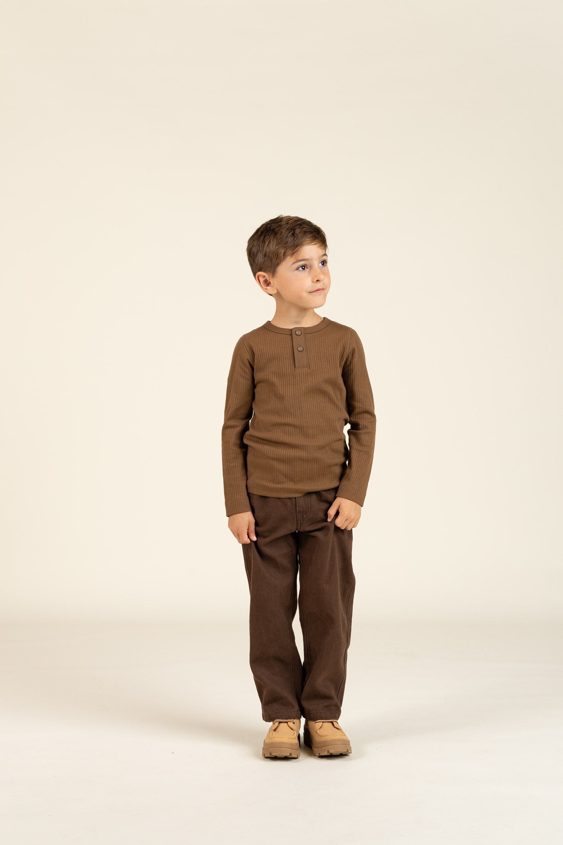 Katoenen rib T-shirt met lange mouwen - Kids - Coffee | 100568 Manson