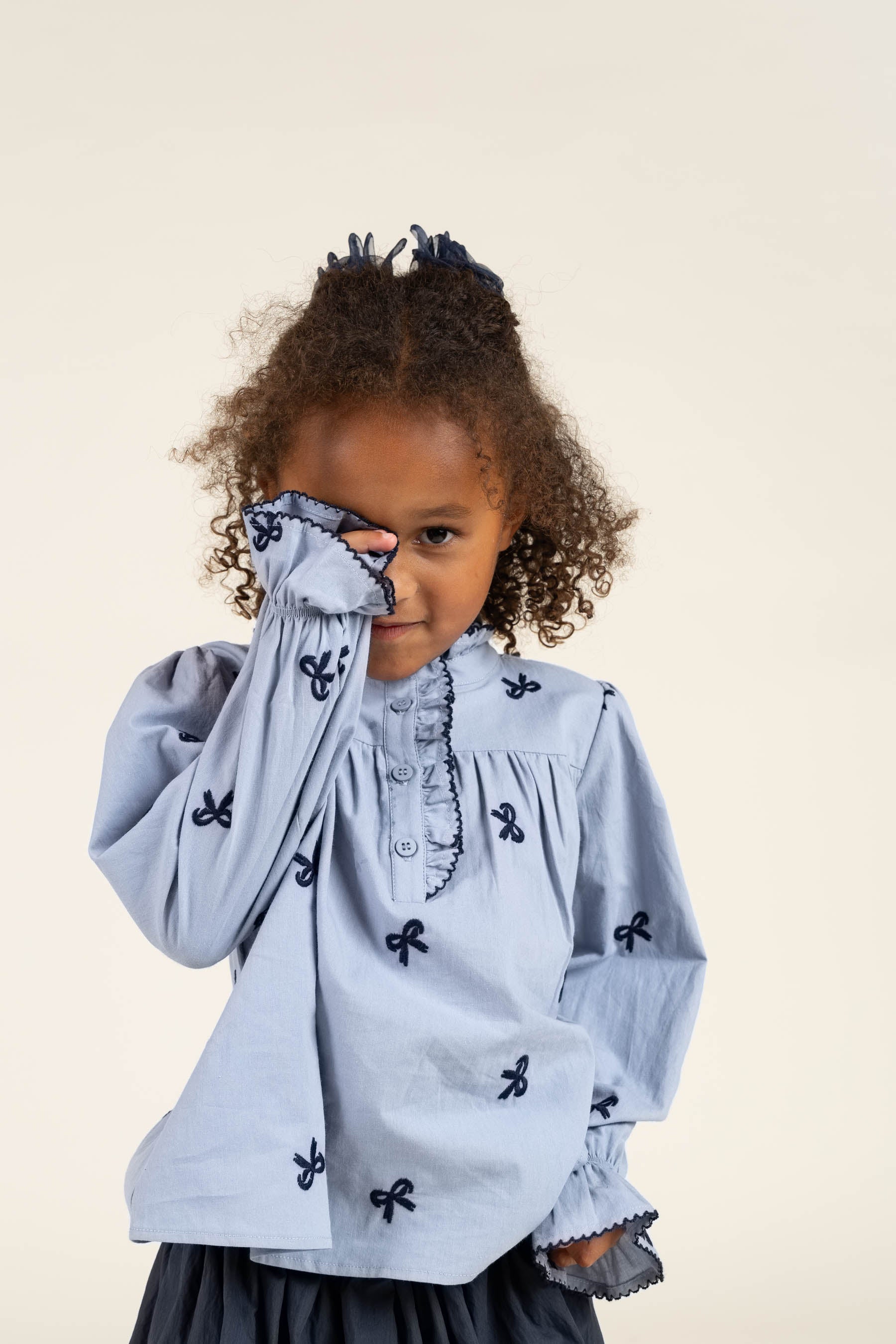 Popeline blouse met borduursel - Kids - Blue | 100675 Adison