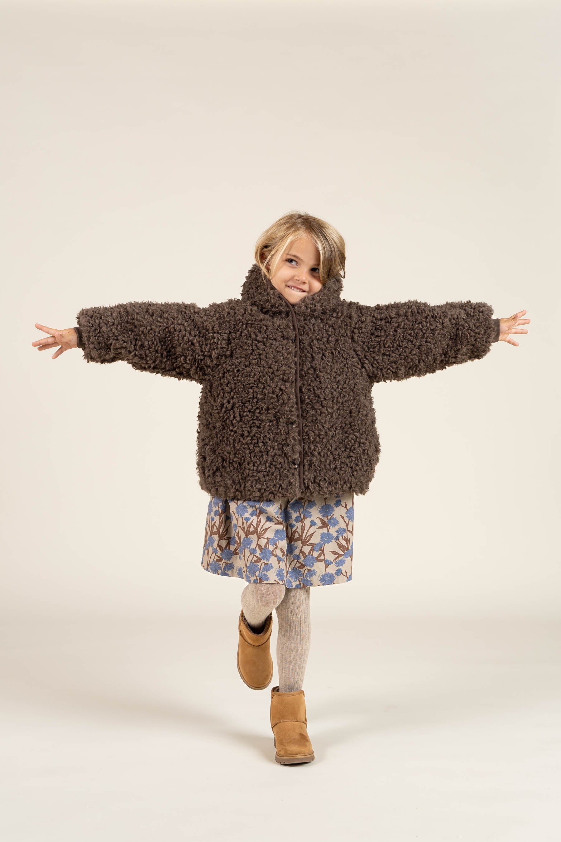 Faux Fur Hooded Jacket met Rib manchet - Kids - Chocolate | 100547 Ellie