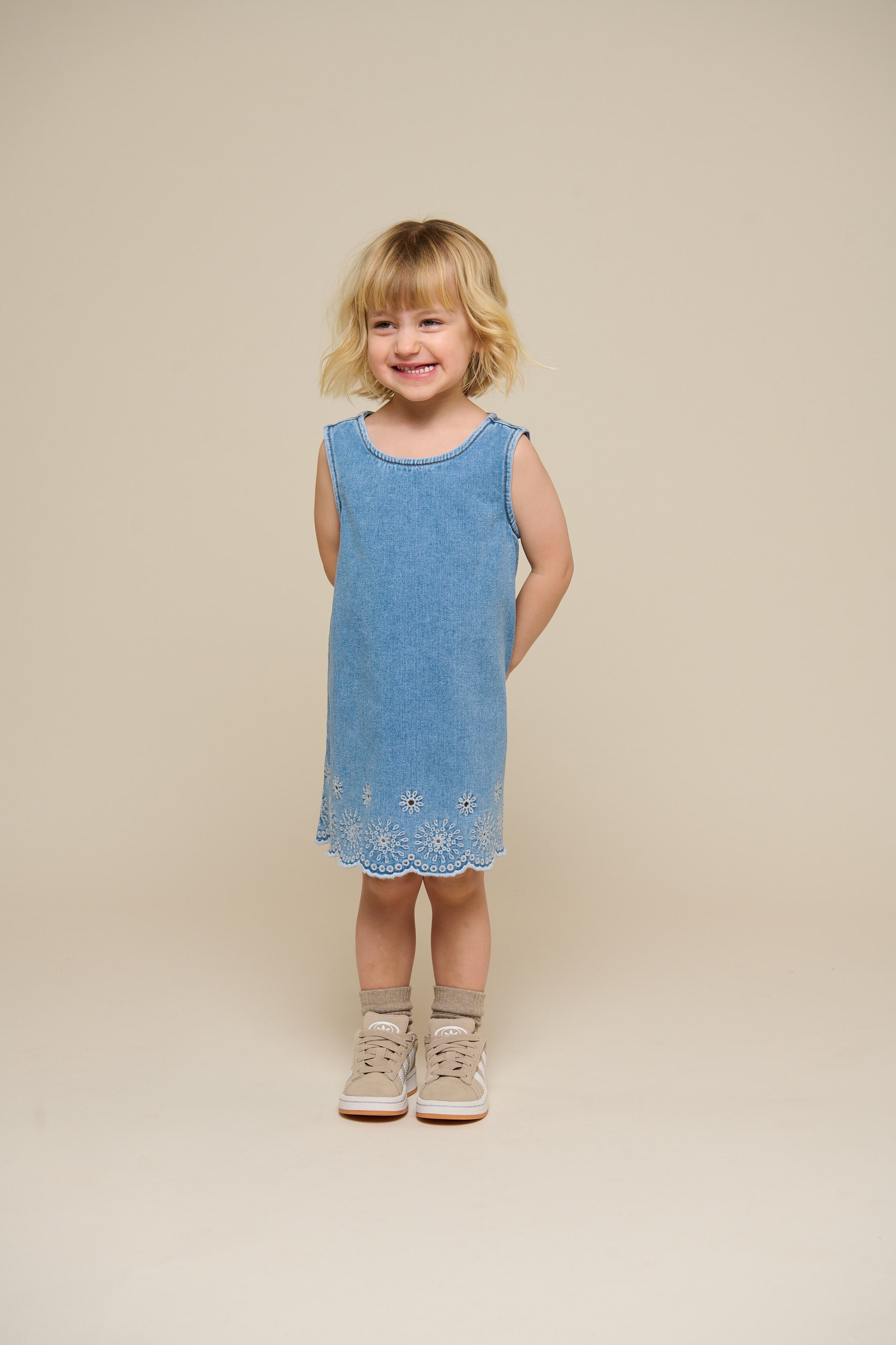 Geborduurde denim minijurk - Kids - Light Blue Denim | 101018 Vera