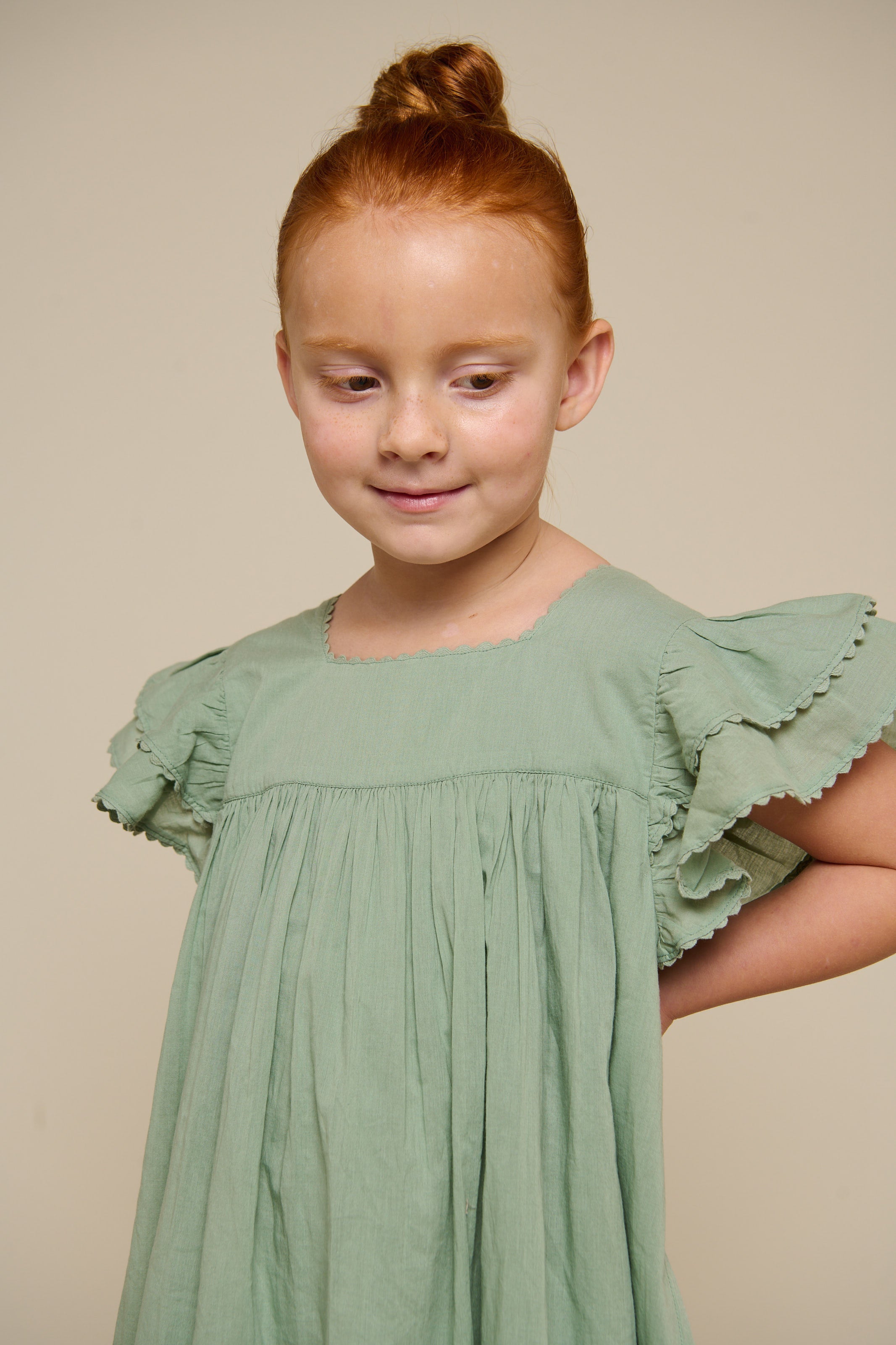 Katoenen jurk met Ric Rac Ruche - Tween - Dusty Green | 101066 Alma