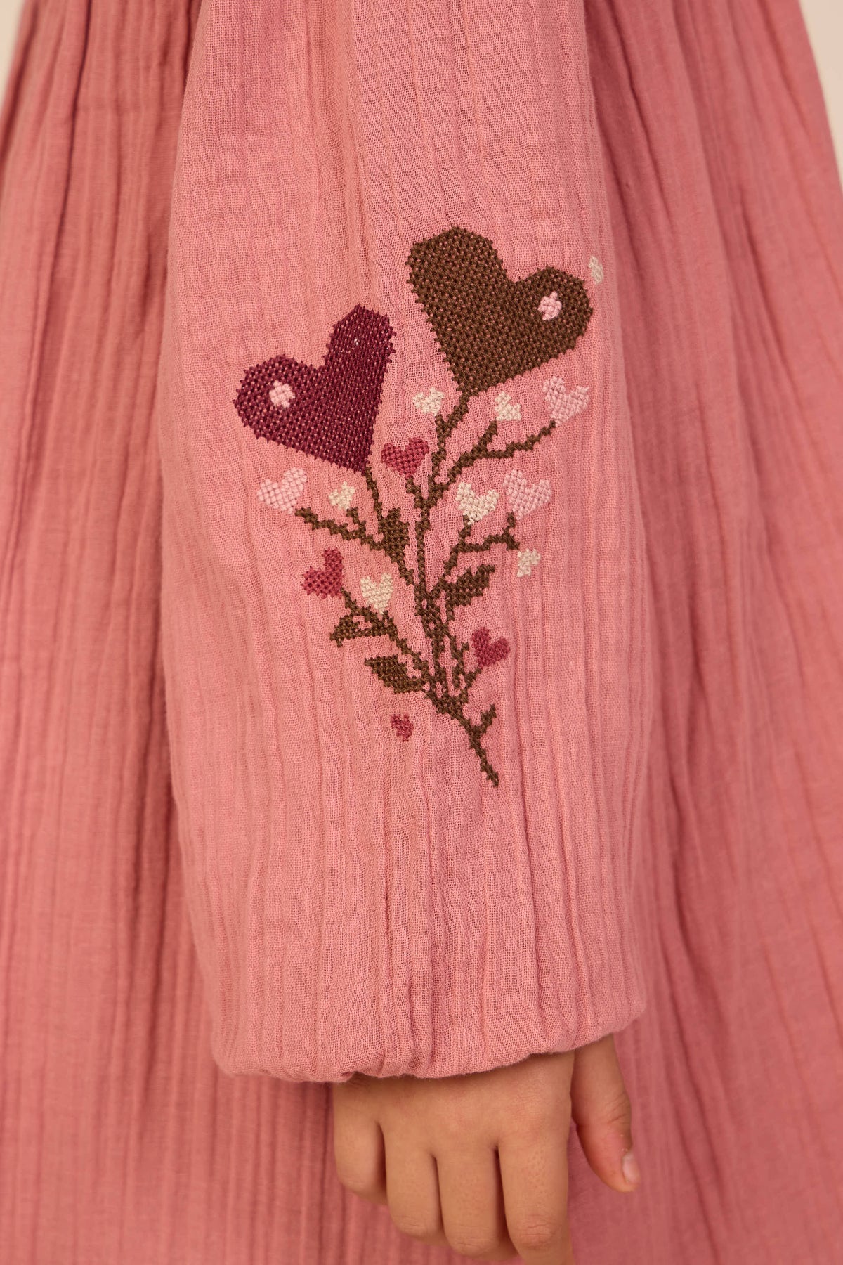 Double gauze jurk met kruissteekborduursel Kids - Dusty Rose | 101465 Laureen