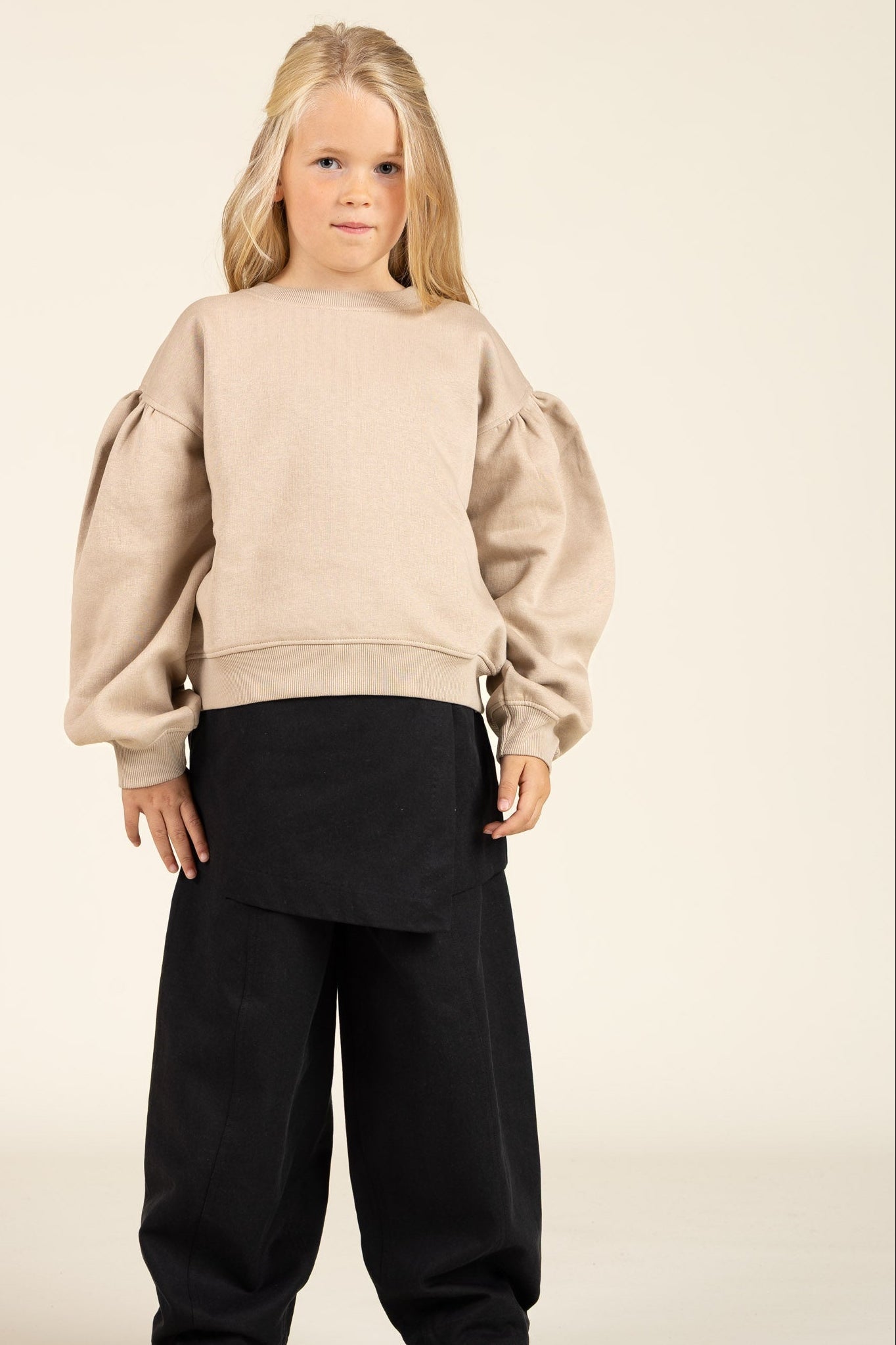 Tencel broek met barrel-pijpen - Tween - Black | 100133 Asta
