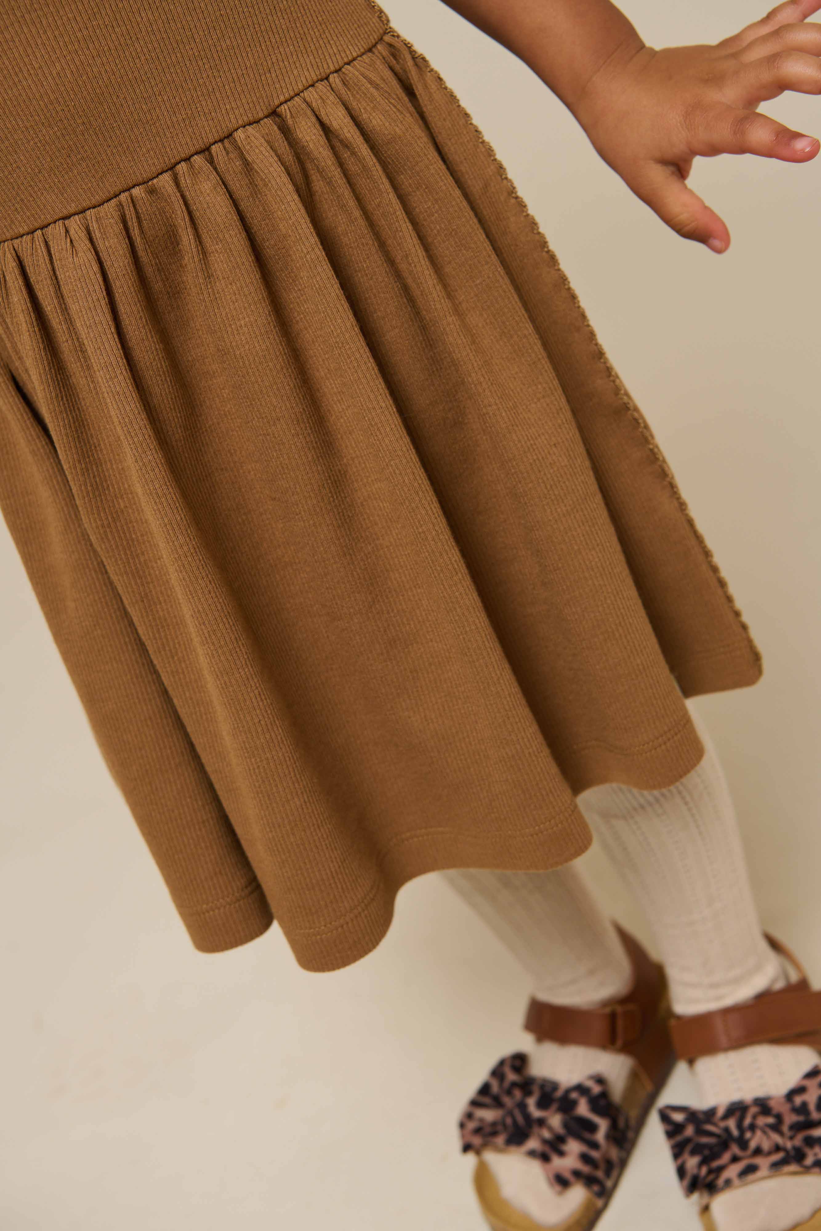 Mouwloze Modal Rib Jurk - Kids - Coconut | 101297 Lottie