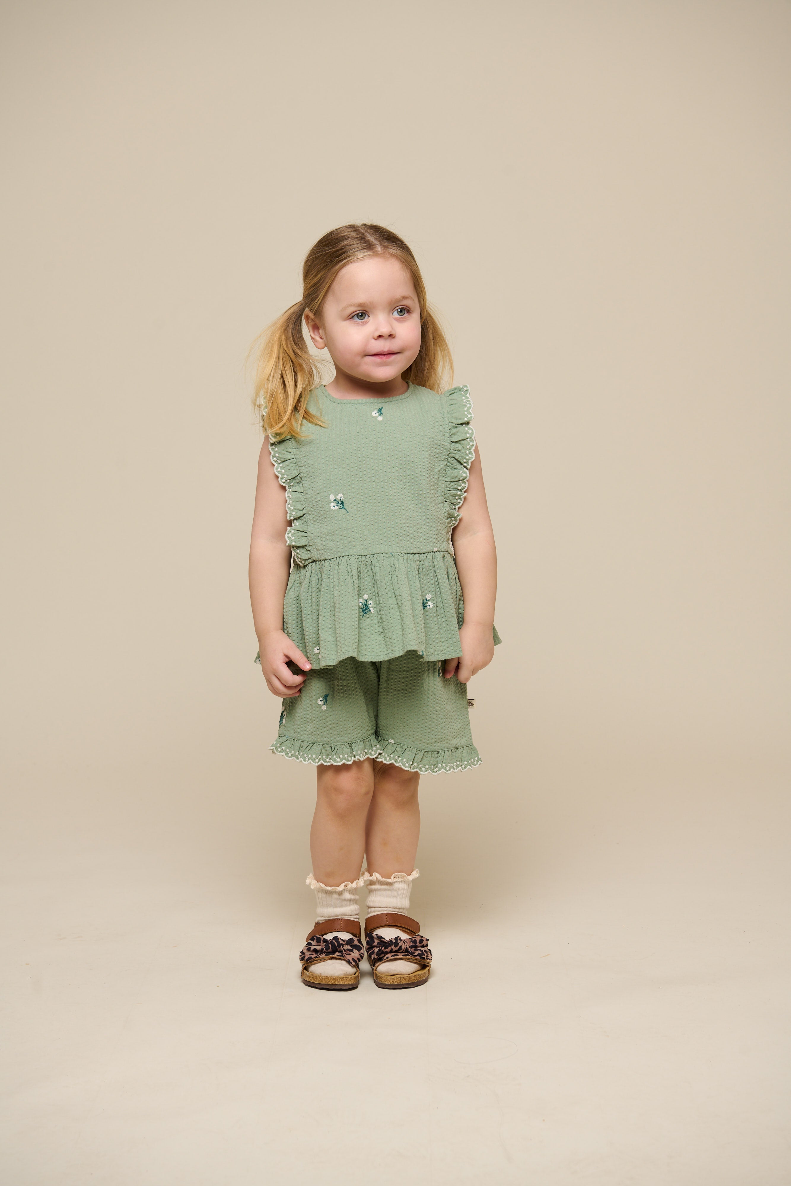 Geborduurde seersuckershorts - Kids - Dusty Green | 100984 Nora