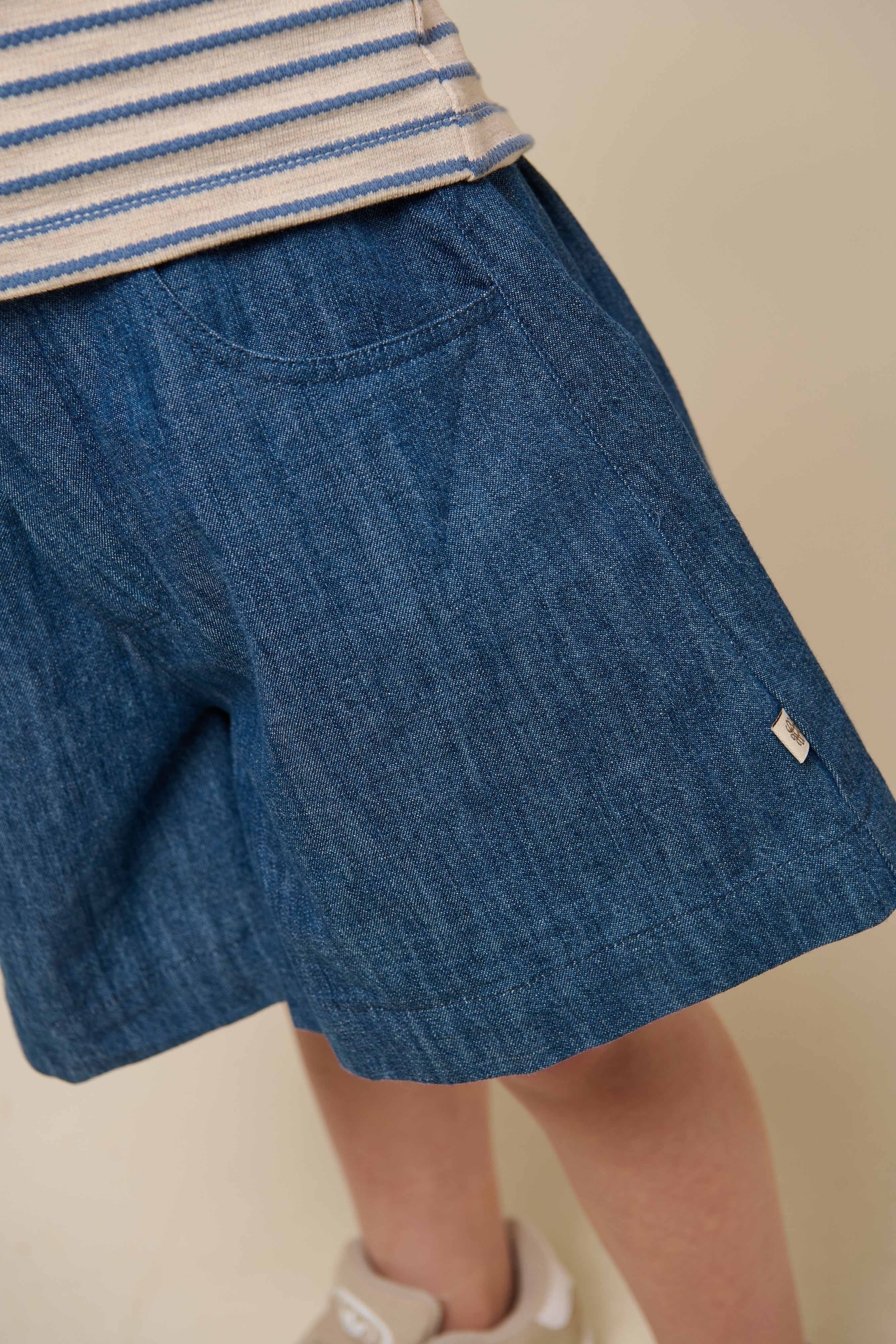 Uitlopende lichte denimshorts - Kids - Blue Denim | 101053 Isabella